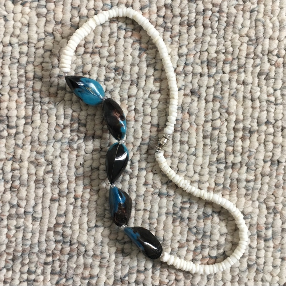 Puka Shell Necklace - Picture 2 of 4